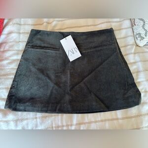 Zara corduroy mini skirt - BRAND NEW!
